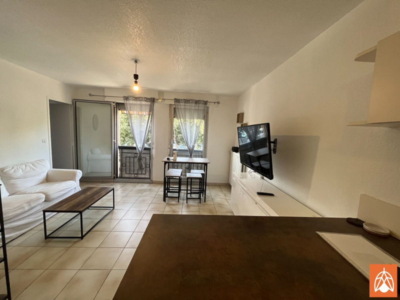 VALOREM, LOCATION Appartements T2, réf : 1577 / 720756