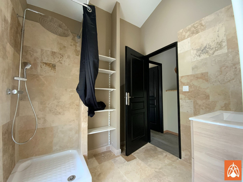 VALOREM, LOCATION Appartements T5 et Plus, réf : 1577 / 717267