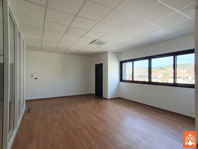 VALOREM, LOCATION Bureaux / Locaux, réf : 1577 / 686059