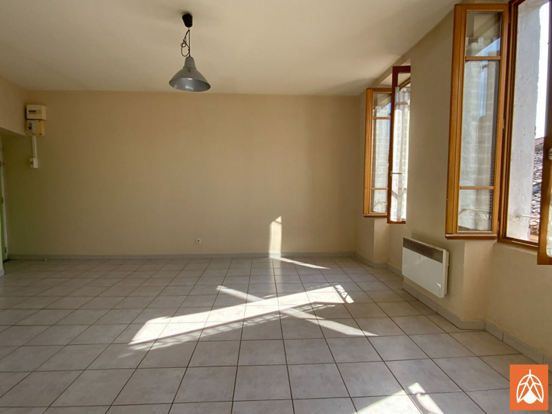 VALOREM, LOCATION Studios et T1, réf : 1577 / 706761