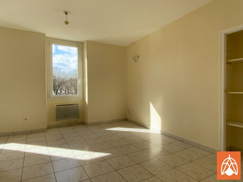 VALOREM, LOCATION Studios et T1, réf : 1577 / 712822