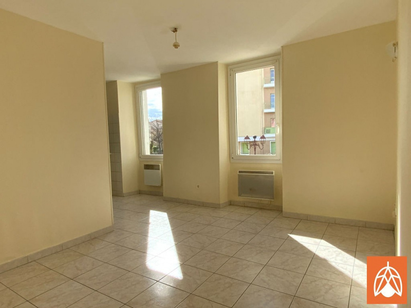 VALOREM, LOCATION Studios et T1, réf : 1577 / 712822