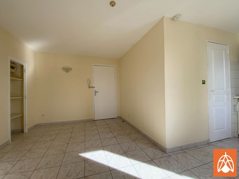 VALOREM, LOCATION Studios et T1, réf : 1577 / 712822
