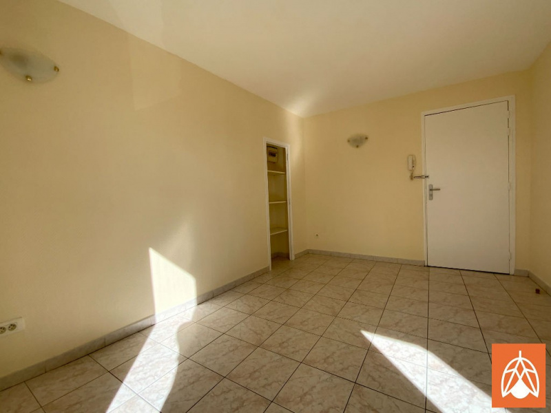 VALOREM, LOCATION Studios et T1, réf : 1577 / 712822