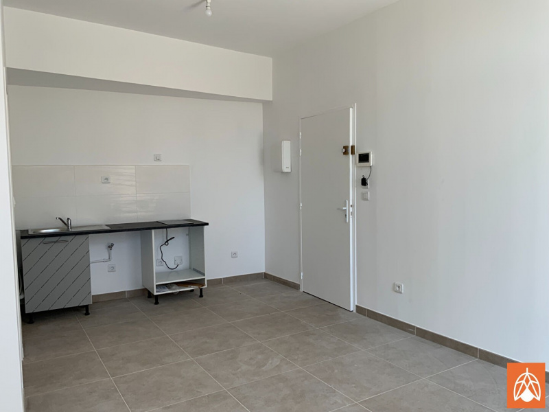VALOREM, LOCATION Studios et T1, réf : 1577 / 720705