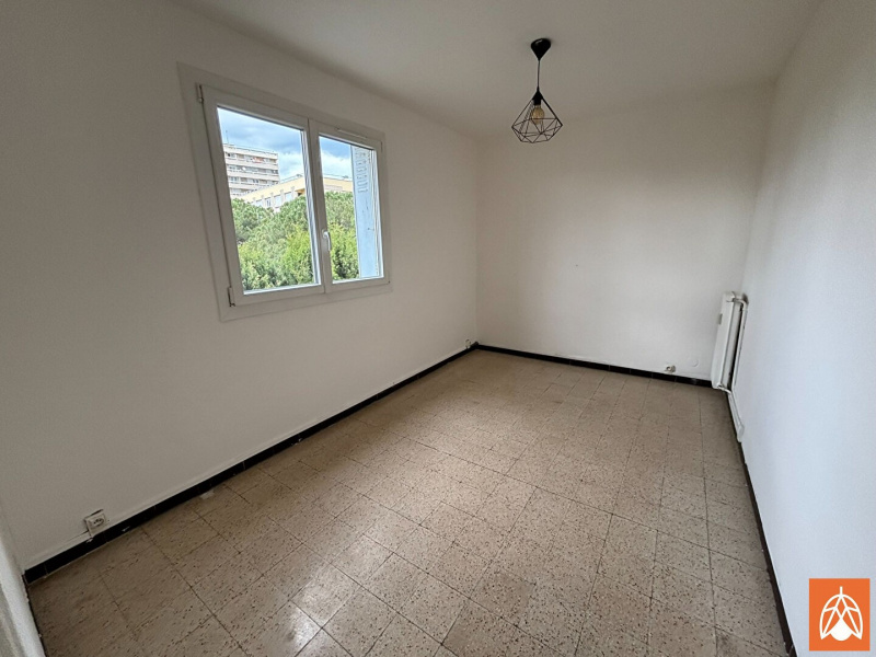 VALOREM, VENTE Appartements T4, réf : 1577 / 725338